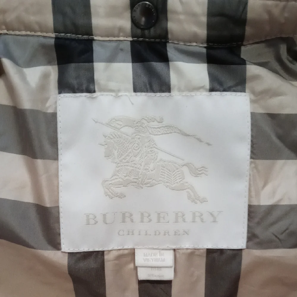 ❄️Burberry❄️ - Ice Pink Quilted Jacket w/Hood